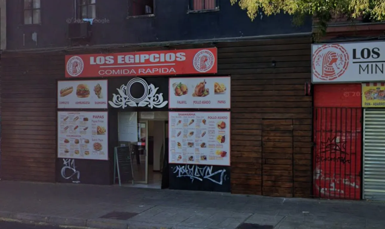 Egipcios en Blanco Encalada